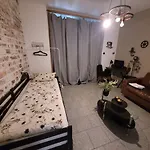 Grosses Loft In Direkt An Der U79, Naehe Hauptbahnhof Apartment