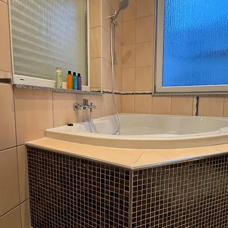 Grosses Loft In Direkt An Der U79, Naehe Hauptbahnhof *