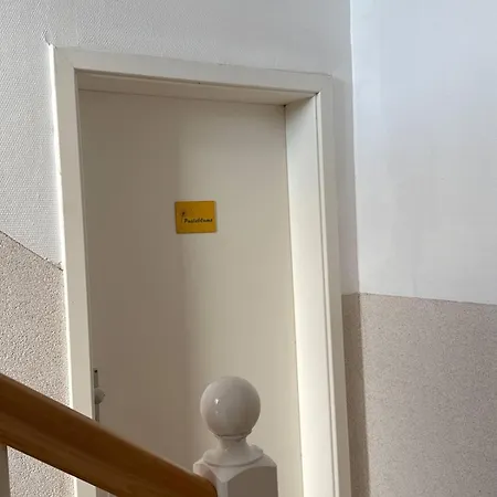 Apartment Grosses Loft In Direkt An Der U79, Naehe Hauptbahnhof Duisburg