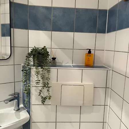 Grosses Loft In Direkt An Der U79, Naehe Hauptbahnhof *