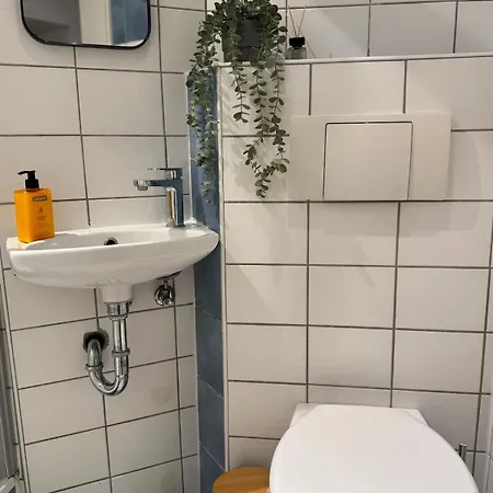 Grosses Loft In Direkt An Der U79, Naehe Hauptbahnhof *