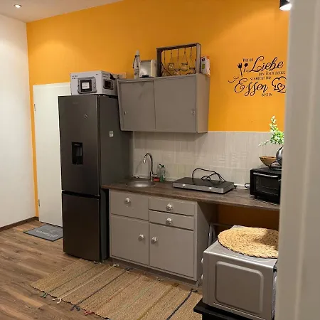 Grosses Loft In Direkt An Der U79, Naehe Hauptbahnhof Apartment Duisburg