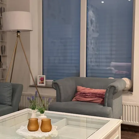 Großes Loft In Direkt An Der U79, Nähe Hauptbahnhof Duisburg