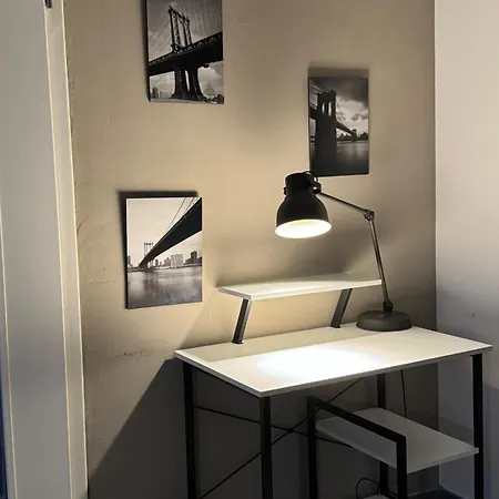 شقة Grosses Loft In Direkt An Der U79, Naehe Hauptbahnhof *