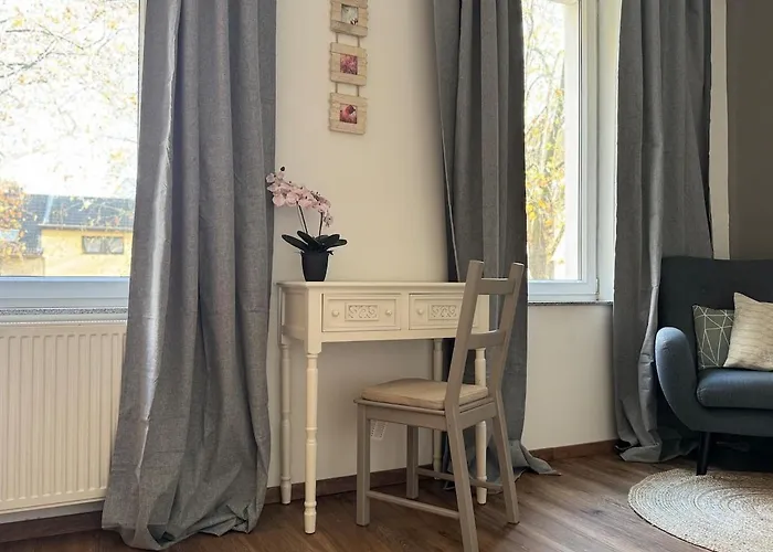 Grosses Loft In Direkt An Der U79, Naehe Hauptbahnhof Apartman