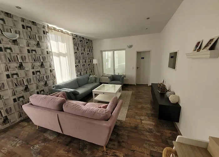 Grosses Loft In Direkt An Der U79, Naehe Hauptbahnhof *